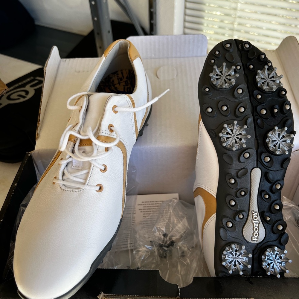 FootJoy White and Gold Women's Golf Shoes (Lopro Collection)